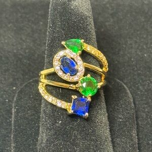 Avon Fireworks Cocktail Ring Size 8. Brand new.